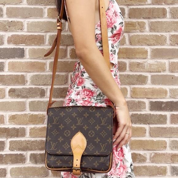 Authentic✅ Louis Vuitton MM Monogram Shoulder Bag Crossbody - Picture 1 of 12